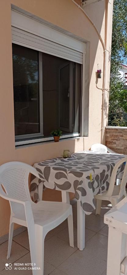 Apartamento Polis΄ House Vrasná Exterior foto
